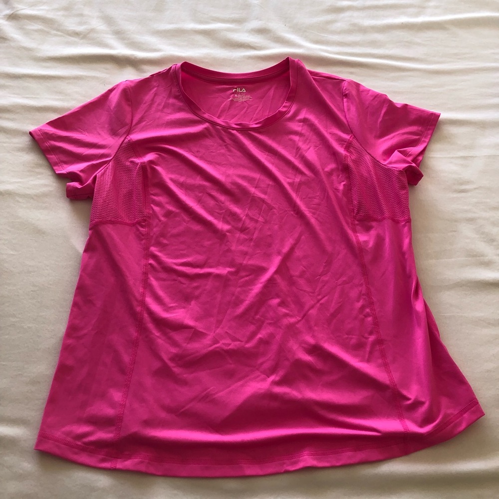 Fila tee